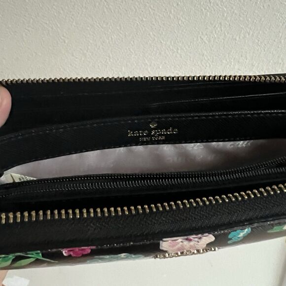 Kate Spade New York Cameron Street BOHO Floral Lacey Wallet Zip Around Floral - Picture 3 of 5